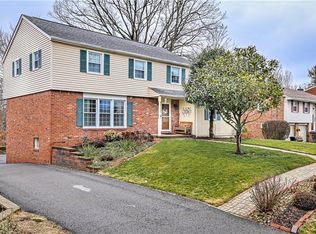 247 Shafer Rd, Coraopolis, PA 15108