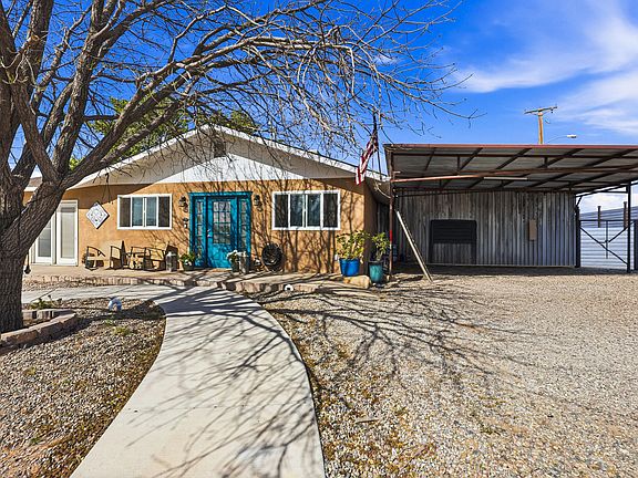3rd image of 619 Edith Dr