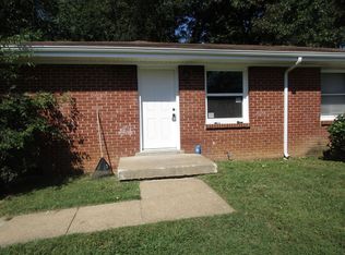 412 Redbud Ln, Clarksville, TN 37043