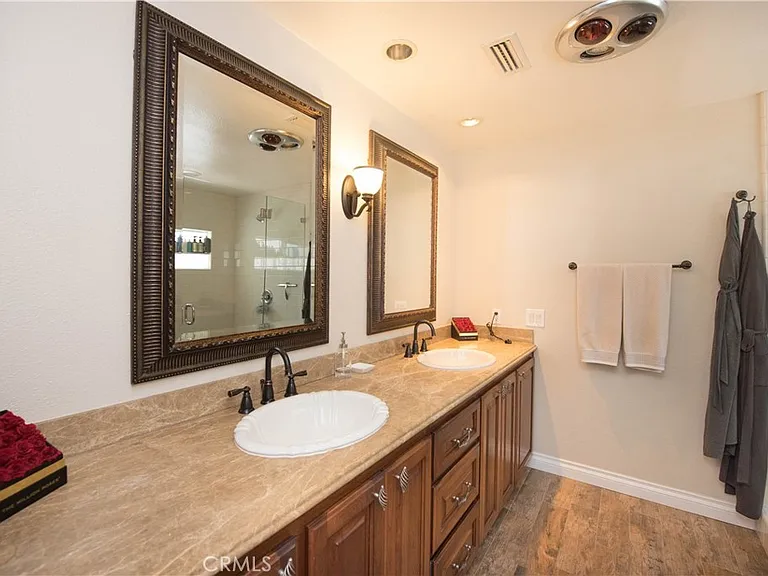 270 S Riverwood Cir — Photo 30