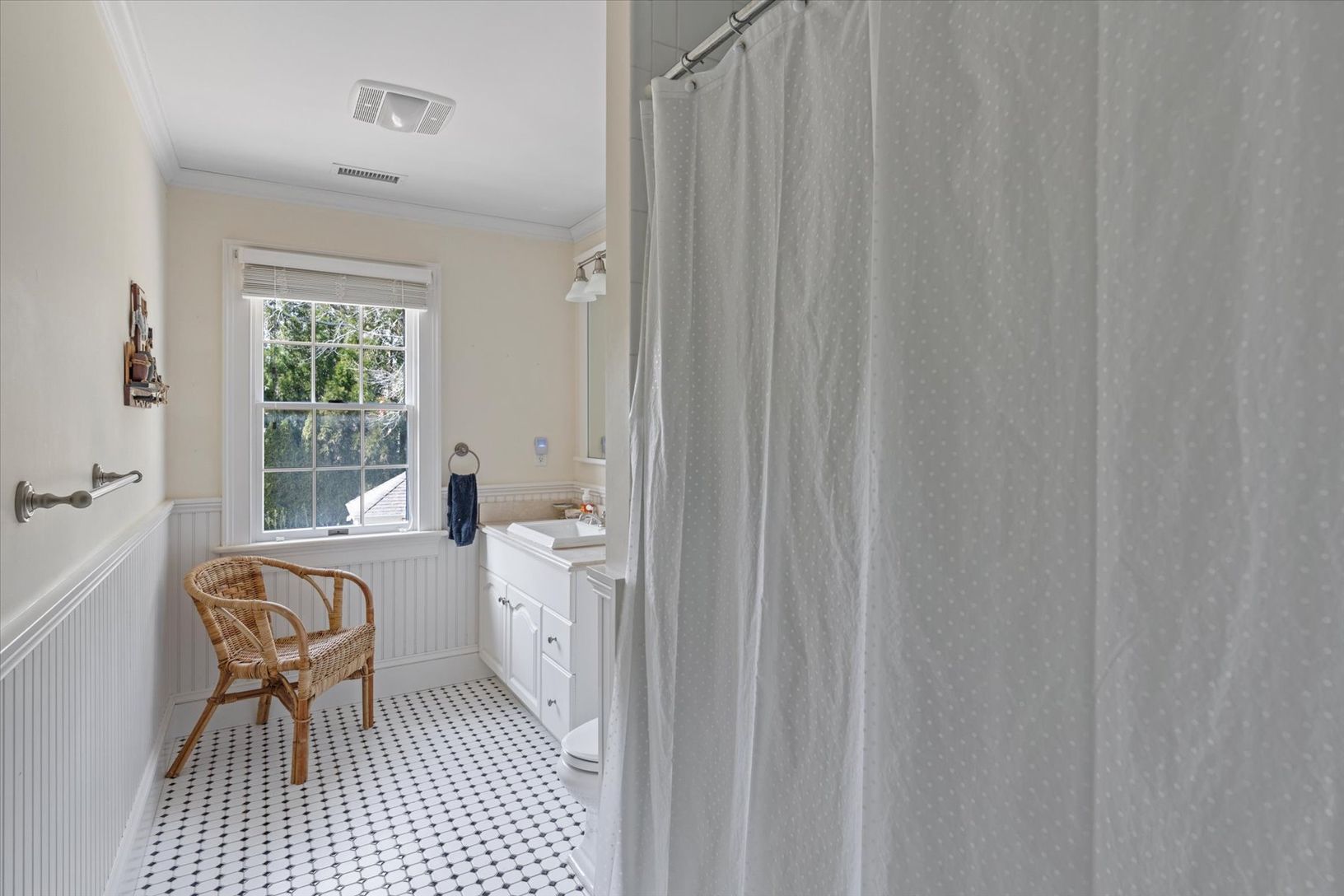  Second Floor Full Bath