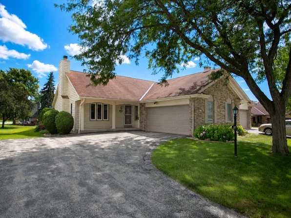 5360 S Cambridge LANE, Greenfield, WI 53221