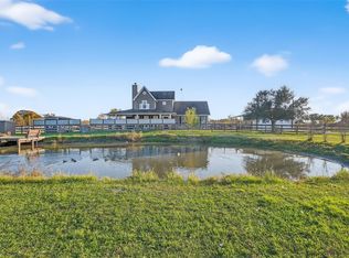 912 County Road 340, Angleton, TX 77515