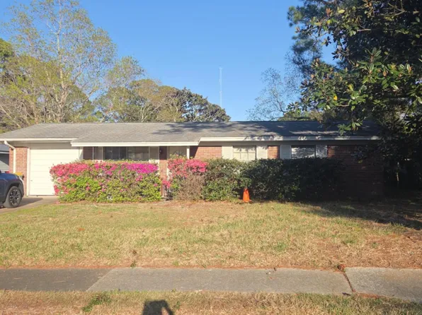 224 Deluna Rd, Fort Walton Beach, FL 32548