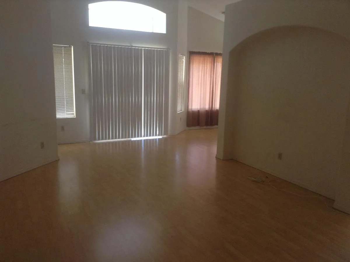 Building Photo - 7932 N Panamint Dr