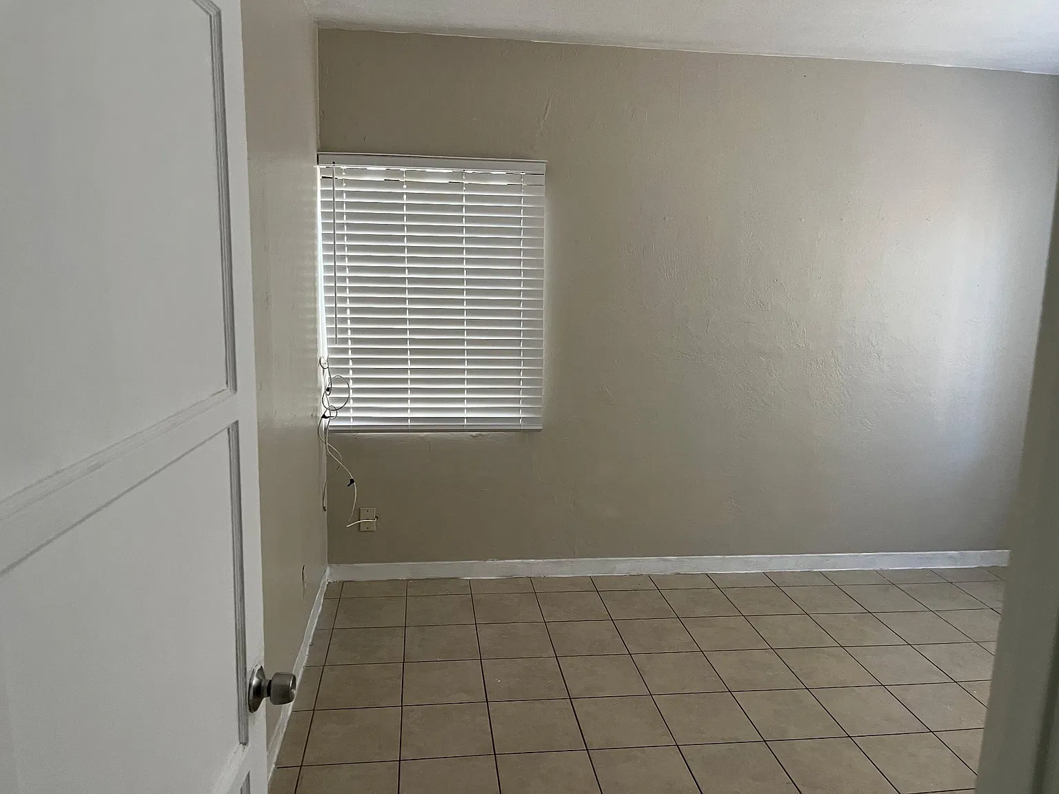 3 bed, 1367 sqft, $2,000 — Photo 4