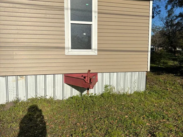 801 Buckeye St, New Iberia, LA 70560