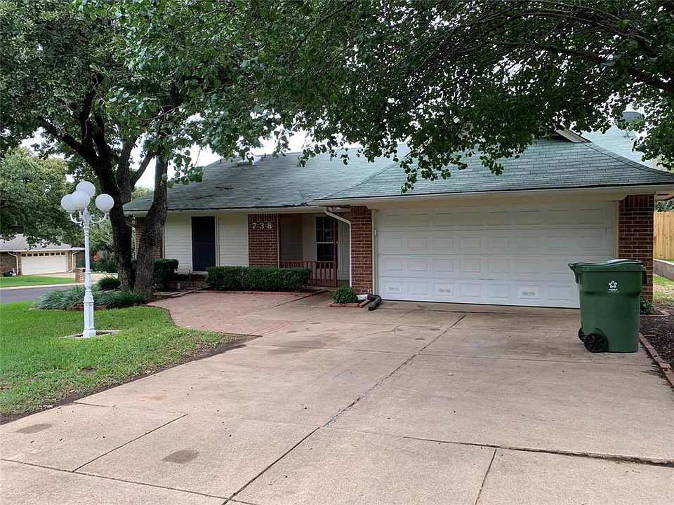 1st image of 738 Bristol Dr