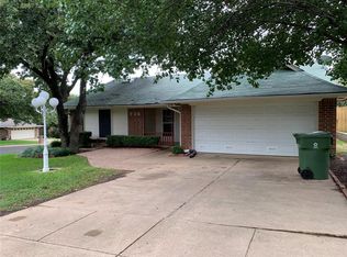 738 Bristol Dr, Mansfield, TX 76063