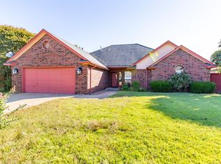 13761 S Nyssa Ct E, Glenpool, OK 74033