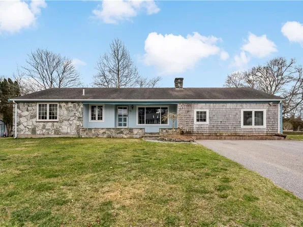 88 Roseland Ter, Tiverton, RI 02878
