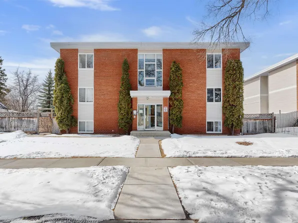 10812 115th St NW #18, Edmonton, AB T5H 3L1