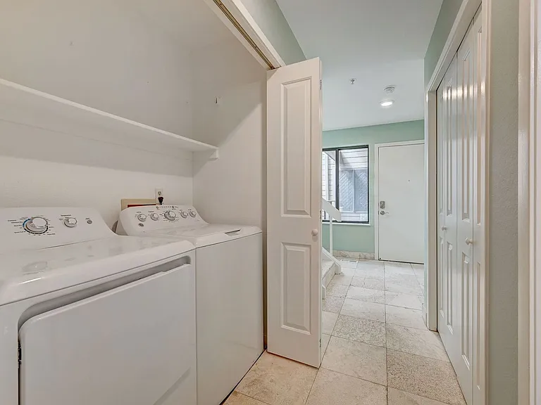 812 Walnut St #E — Photo 10