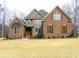 3072 Scottsdale Ln, Matthews, NC 28104