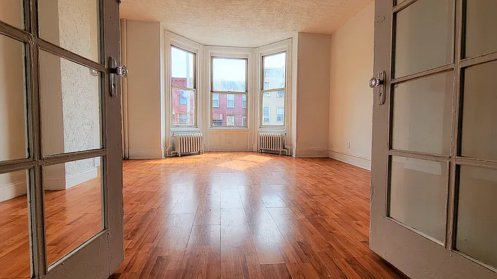 Rented by New York Dwellings LLC | media 18