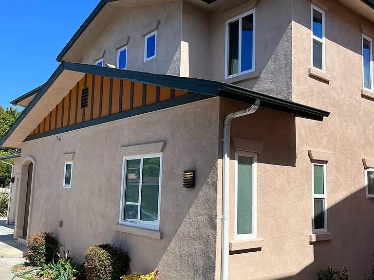 2068 Wallace Ave #B — Photo 33