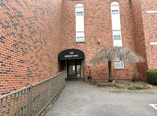 105 Woodstone Ln APT 71, New Kensington, PA 15068