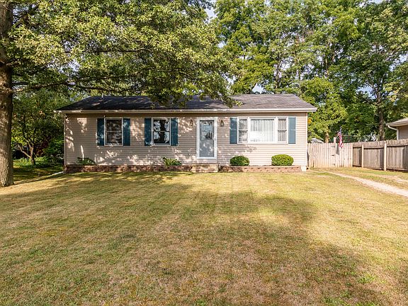 2nd image of 8934 Waruf Ave