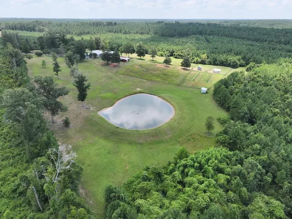 368 Wall Rogers Ln, Greensburg, LA 70441