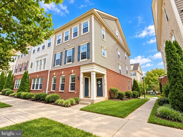 4716 Dane Ridge Cir, Woodbridge, VA 22193