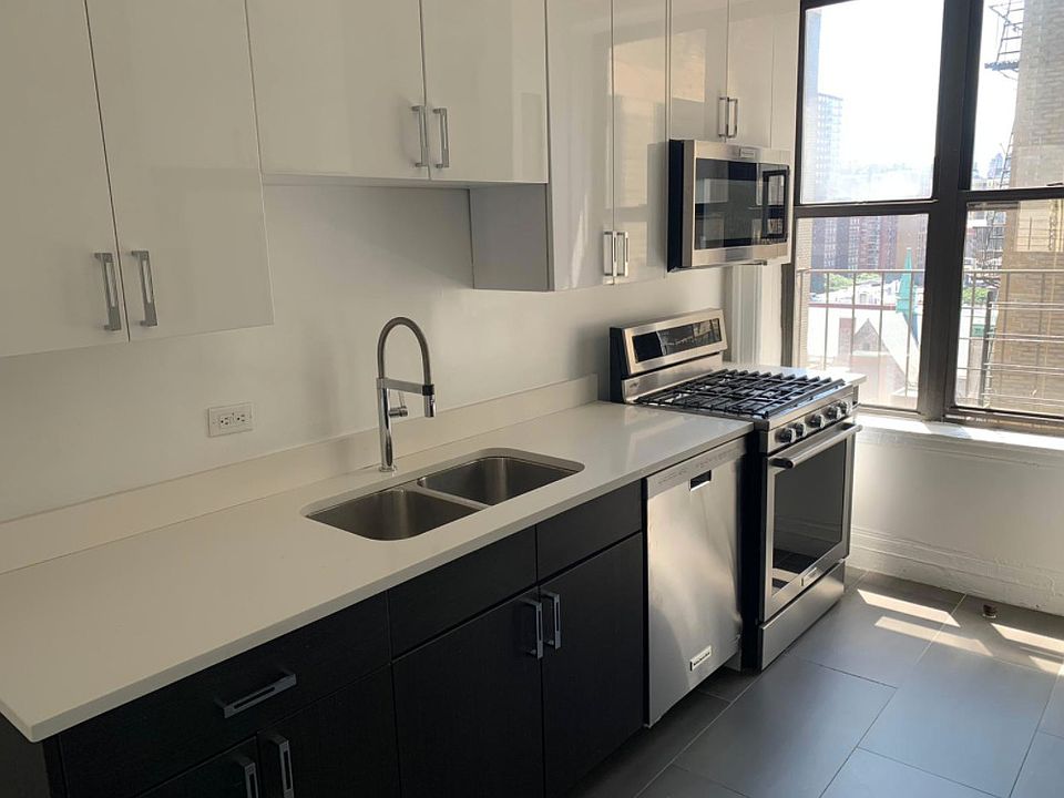 1st image of 220 W 98th St APT 11D
