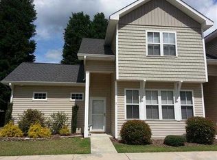 255 Interstate Hwy E, Southern Pines, NC 28387