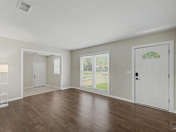 2nd image of 217 Katherine Pl