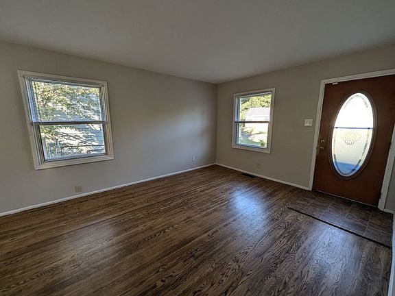 2nd image of 10305 Ross Cir