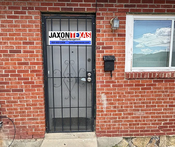 1 bed, 1.0 bath, 550 sqft, $730 — Photo 2