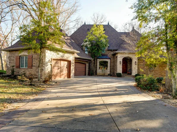 4350 E Misty Woods Street, Springfield, MO 65809