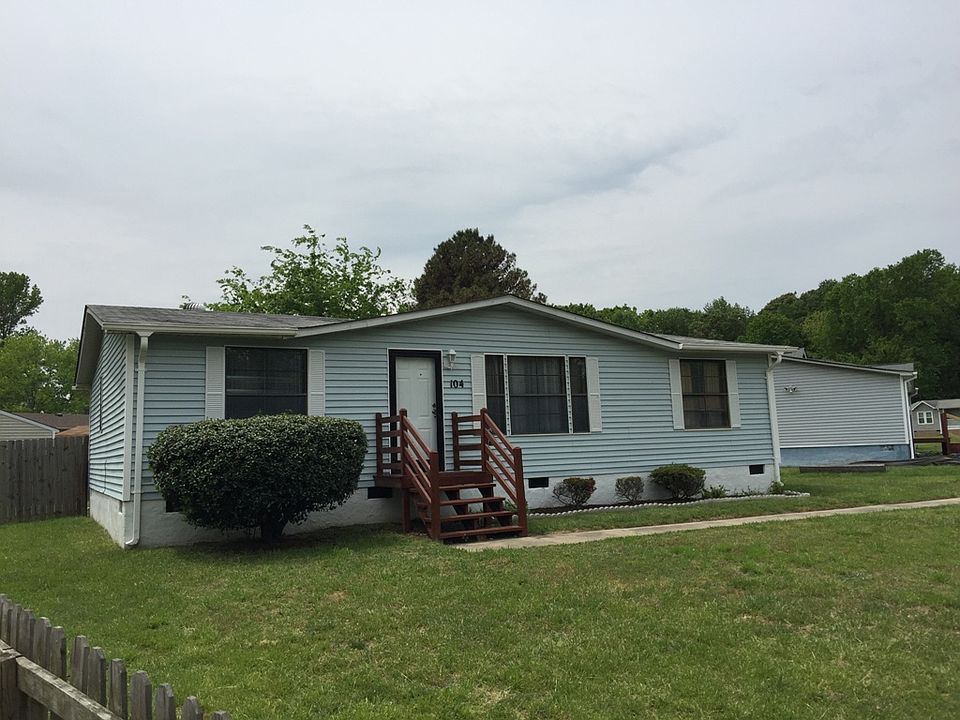 1st image of 104 Tall Pine Cir