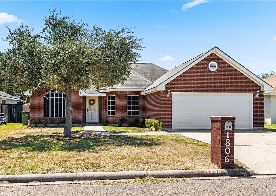 1806 Lauren Ln