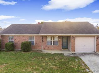 922 Pebble Creek Dr, Jeffersonville, IN 47130