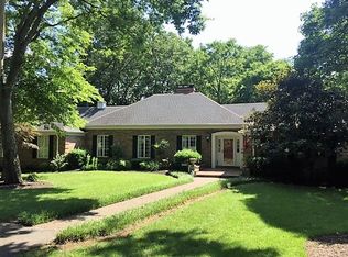 2028 Honeysuckle Ct, Bowling Green, KY 42104
