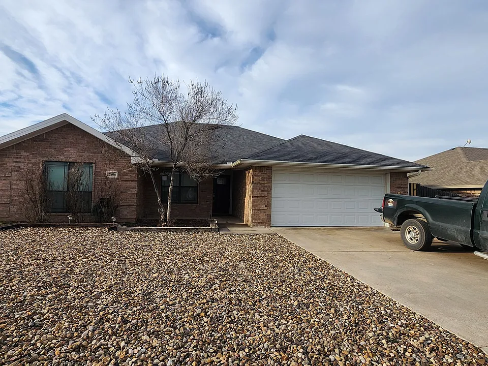 2806 Selman Dr