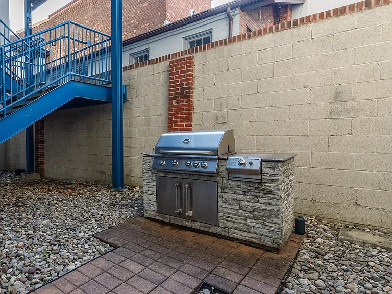 1726 Aliceanna St — Photo 38