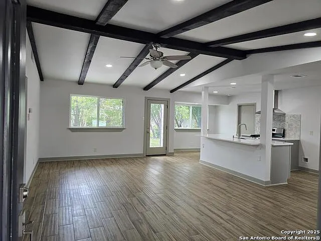 3 bed, 2.0 bath, 1446 sqft, $1,850 — Photo 4