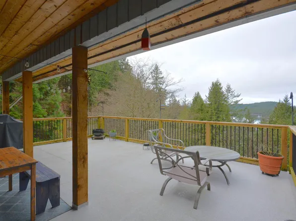5220 Claydon Rd, Sunshine Coast, BC V0N 1S1