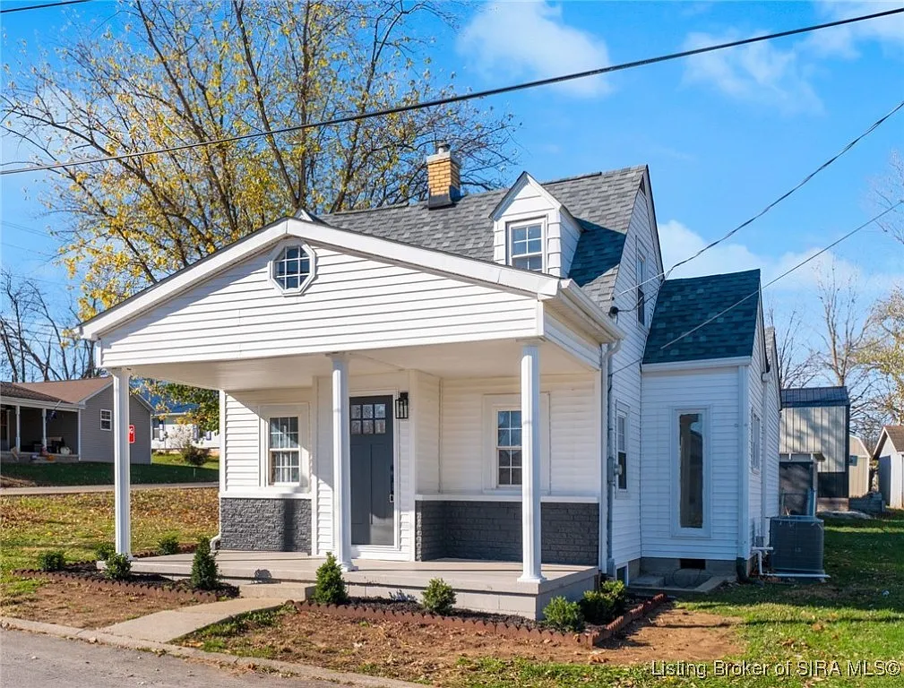 429 S Sycamore Street photo 1