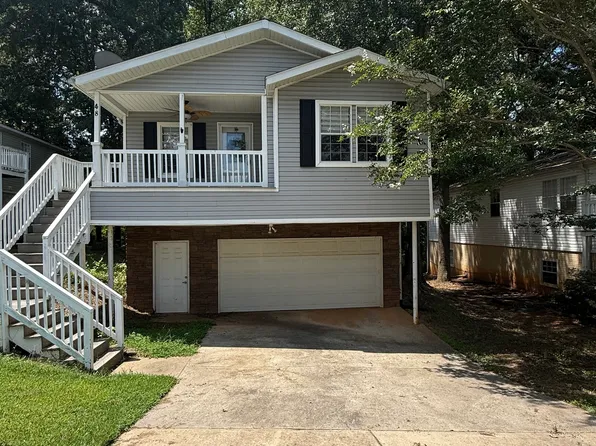 48 Pinecrest Dr, Newnan, GA 30263