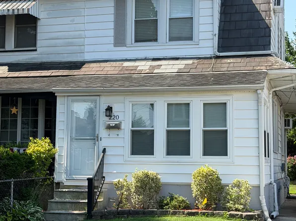 220 Harrison St, Bristol, PA 19007