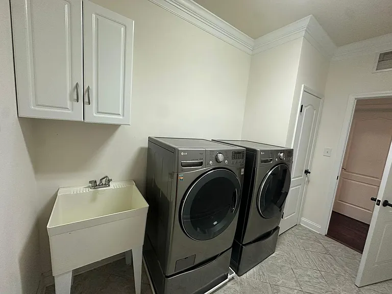 404 Shorehouse Way — Photo 30