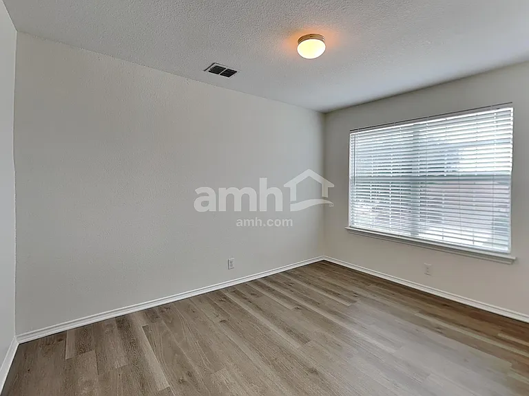 455 Dolly Dr — Photo 14