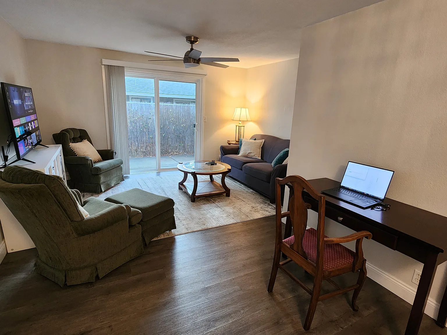 2 bed, 1000 sqft, $1,950 — Photo 3
