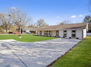 16341 Orange Grove Rd, Gulfport, MS 39503