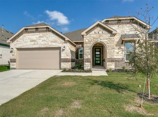 102 Hudson Ln, Justin, TX 76247