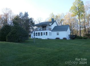 288 Firetower Rd, Little Switzerland, NC 28777