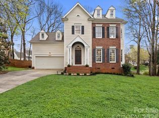 4005 Country Oaks Dr, Waxhaw, NC 28173