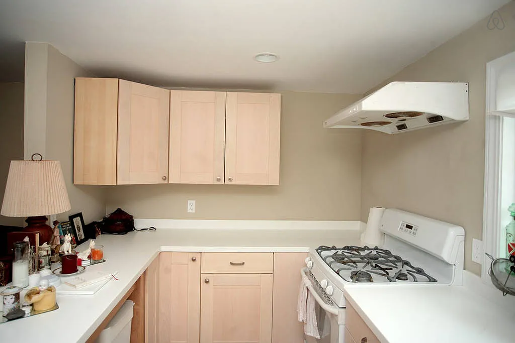 1 bed, 300 sqft, $1,750 — Photo 3