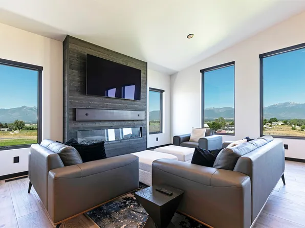 770 Coyote Creek Dr, Corvallis, MT 59828